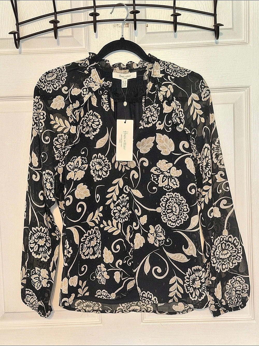 Haver & Blair Floral Blouse in Black & White Size XS NWT